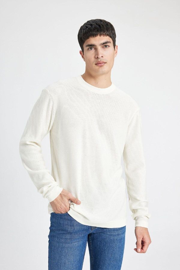 DEFACTO DEFACTO Ecru Standard Fit Regular Cut Crew Neck Knitwear Sweater