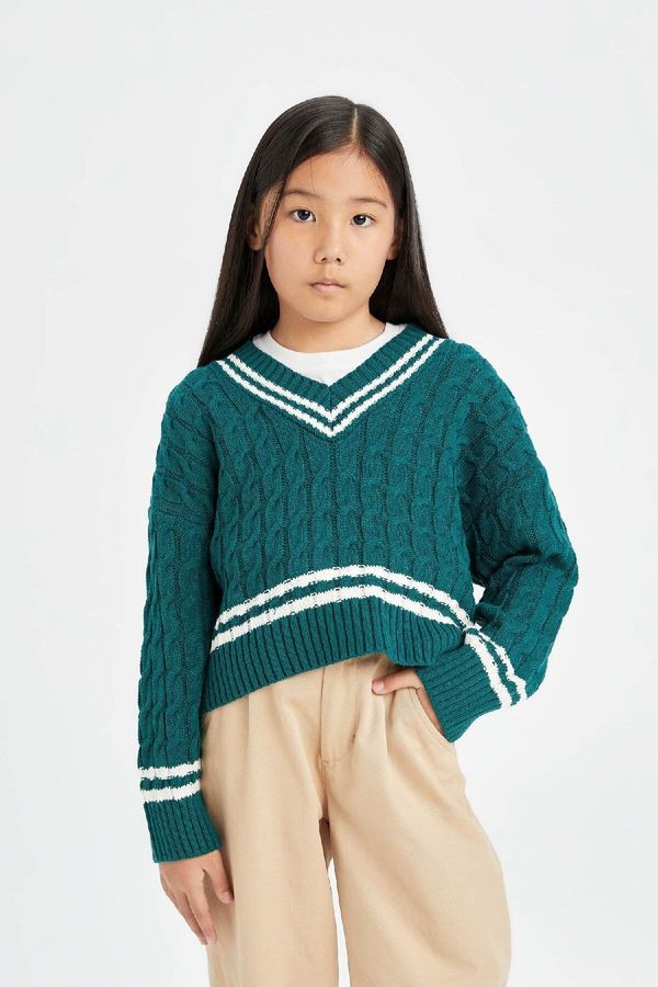 DEFACTO DEFACTO Girl Regular Fit V Neck Sweater