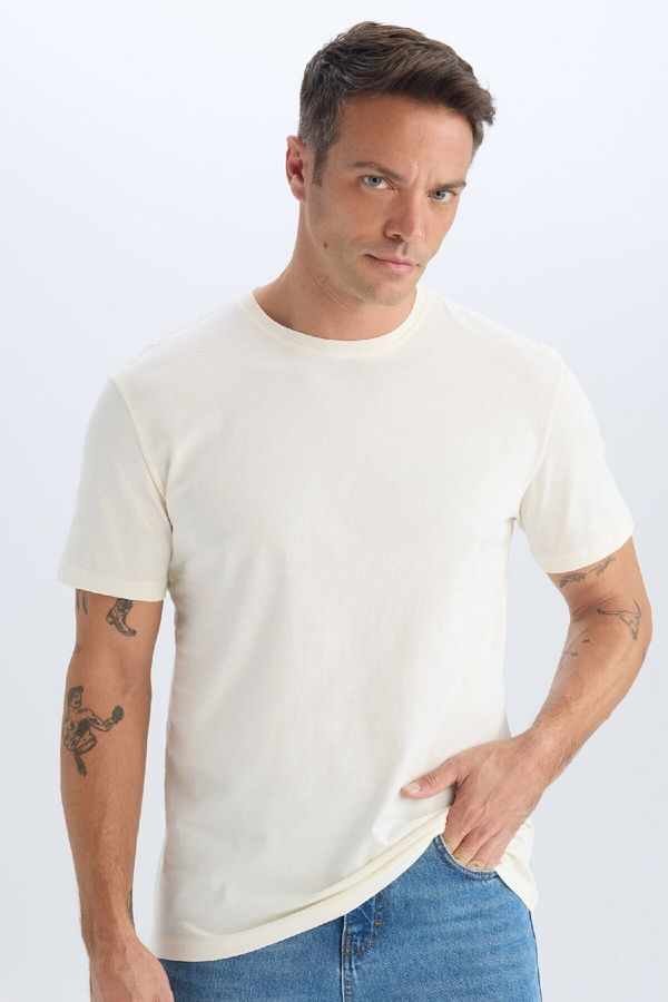DEFACTO DEFACTO New Regular Fit Crew Neck Basic Plain Short Sleeve T-Shirt