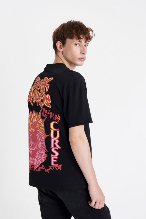 DEFACTO DEFACTO Oversize Fit Crew Neck Back Printed Short Sleeve T-Shirt