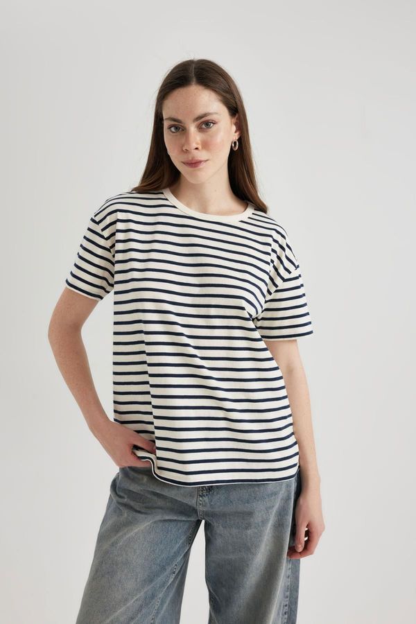 DEFACTO DEFACTO Oversize Fit Striped Crew Neck Short Sleeve T-Shirt