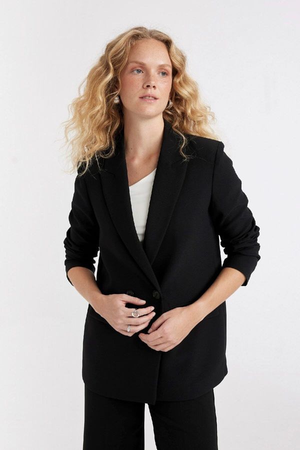 DEFACTO DEFACTO Oversize Fit Wide Mold Jacket Collar Button Closure Basic Plain Blazer Jacket