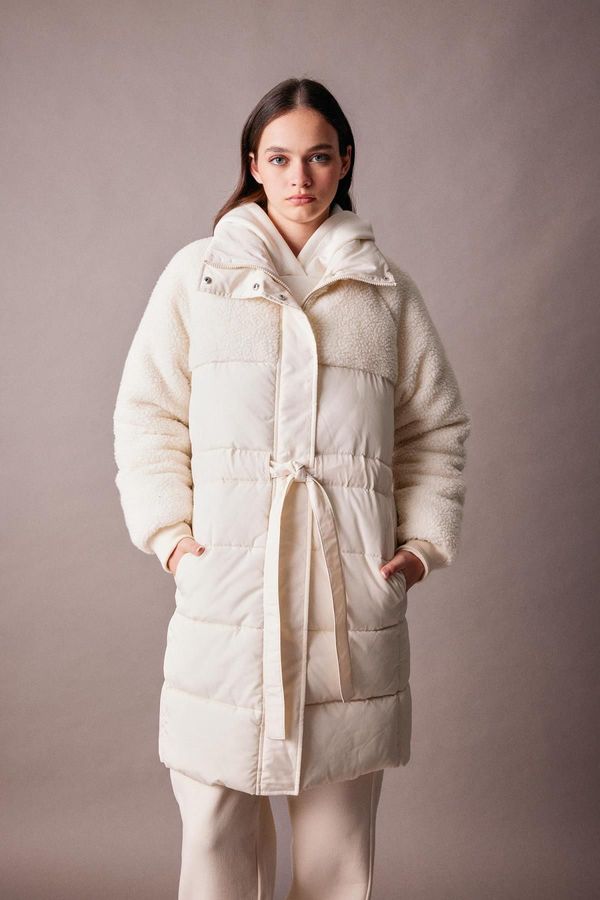 DEFACTO DEFACTO Oversize Wide Cut Faux Für Detailed Quilted Puffer Coat Parka