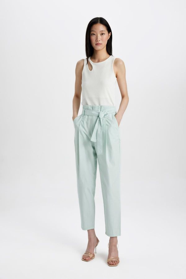 DEFACTO DEFACTO Paperbag Pocket High Waist Short Leg Ankle Length Gabardine Trousers