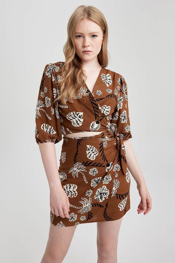 DEFACTO DEFACTO Patterned V-Neck Tie Short Sleeve Blouse