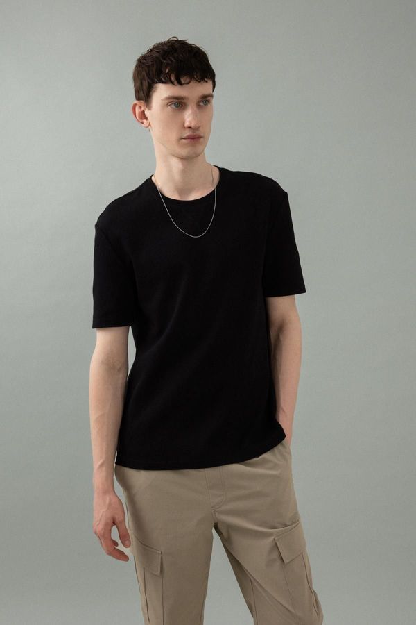 DEFACTO DEFACTO Regular Fit Crew Neck Basic Solid Short Sleeve T-Shirt