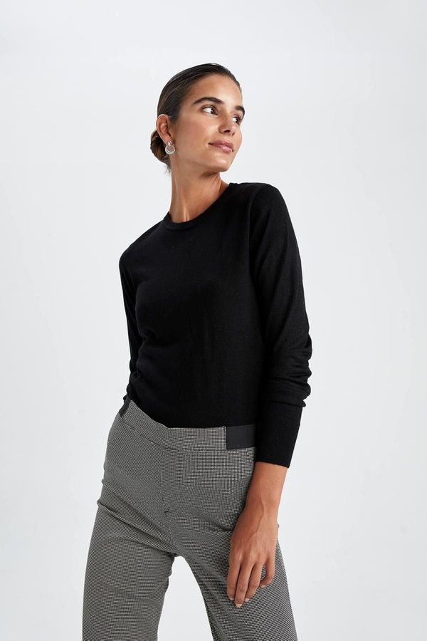 DEFACTO DEFACTO Regular Fit Crew Neck Extra Soft Cashmere Textured Sweater