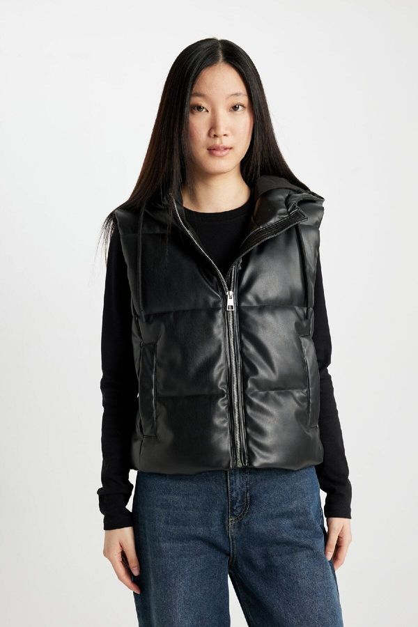 DEFACTO DEFACTO Regular Fit Hooded Faux Leather Puffer Vest