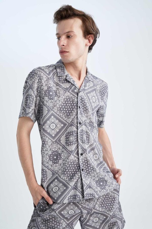 DEFACTO DEFACTO Regular Fit Printed Viscose Short Sleeve Hawaiian Shirt