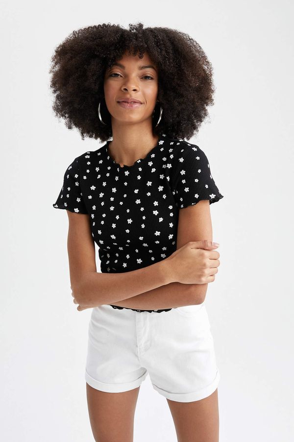 DEFACTO DEFACTO Slim Fit Short Sleeve Polka Dot Print T-Shirt