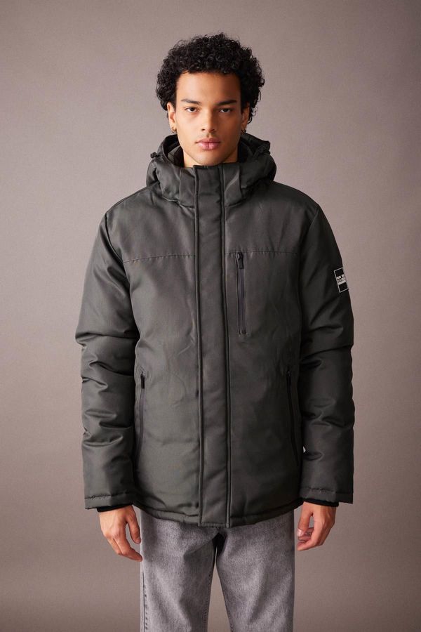 DEFACTO DEFACTO Water Repellent Regular Fit Hooded Zippered Snap Closure Pocket Puffer Jacket