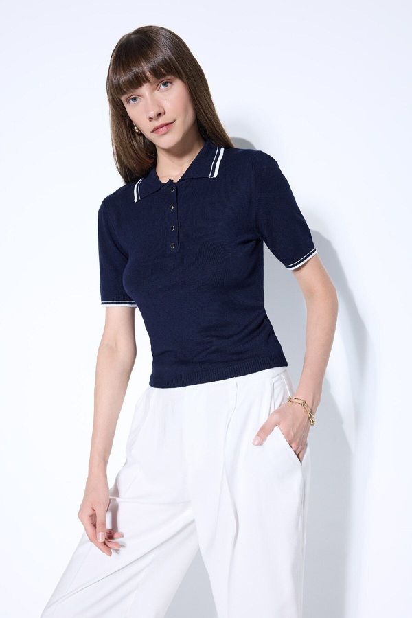 DEFACTO DEFACTO Women's Navy Blue Regular Fit Polo Collar Buttoned Basic Plain Short Sleeve Sweater