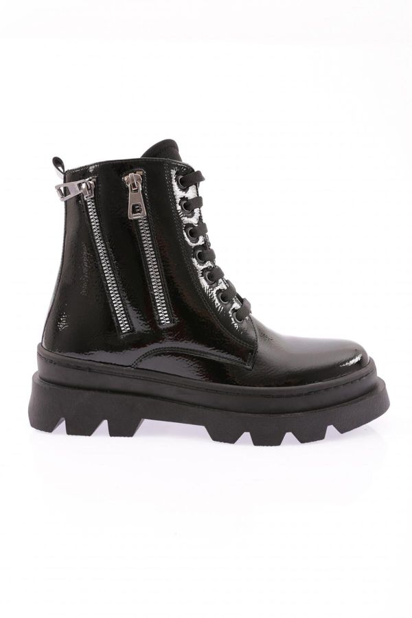 DGN DGN 254-22k Women's Lace-Up Boots with Zipper in the Side.