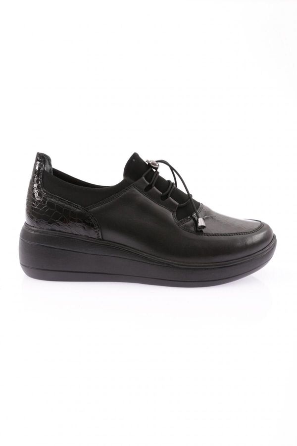 DGN DGN 3012 Women's Comfort Shoes with Thick Sole and Lace-Up.