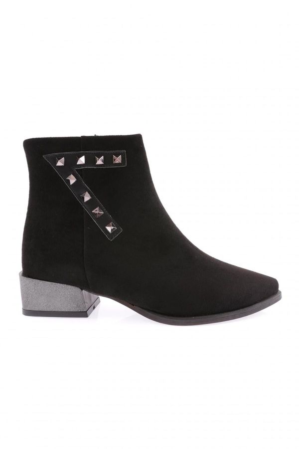 DGN DGN Pm161-k0020 Pointed Toe Women's Short Heel Boots with Trock on the Sides