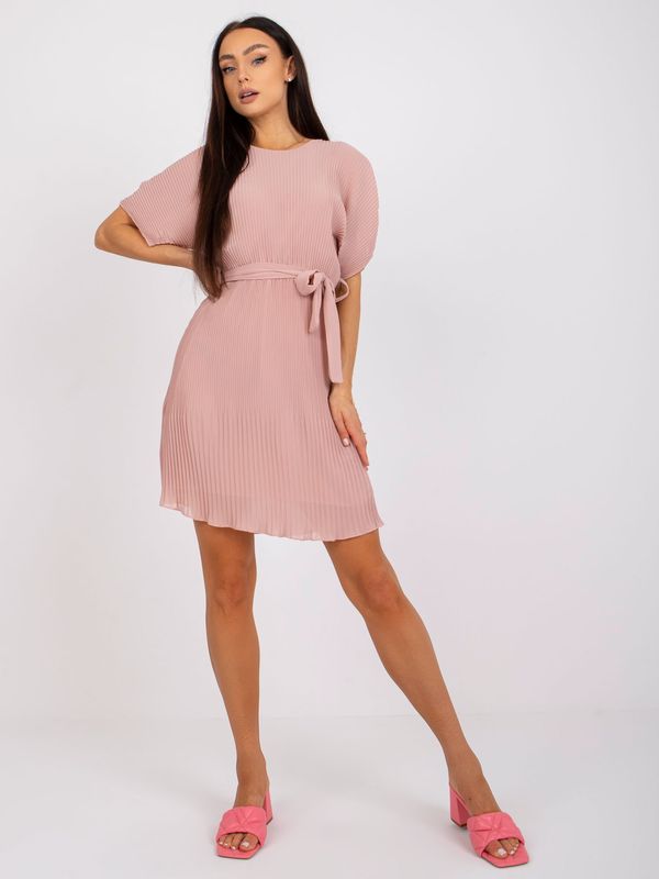 Fashionhunters Dusty pink dress with ruffles by Mathilde