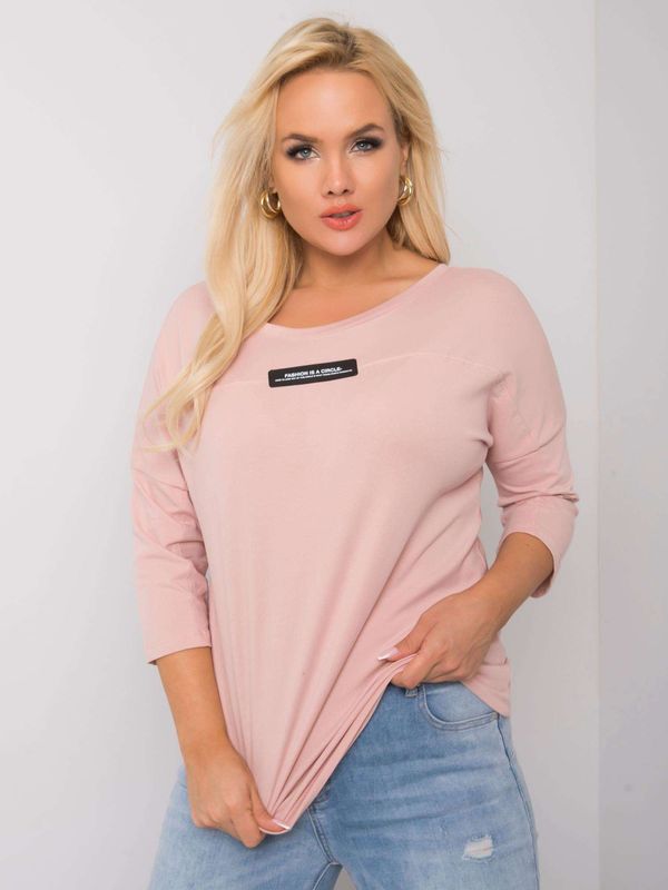 Fashionhunters Dusty pink plus size blouse with a V-neck at the back