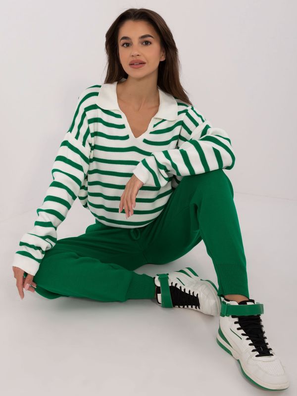 Fashionhunters Ecru and Green Striped Casual Knit Set