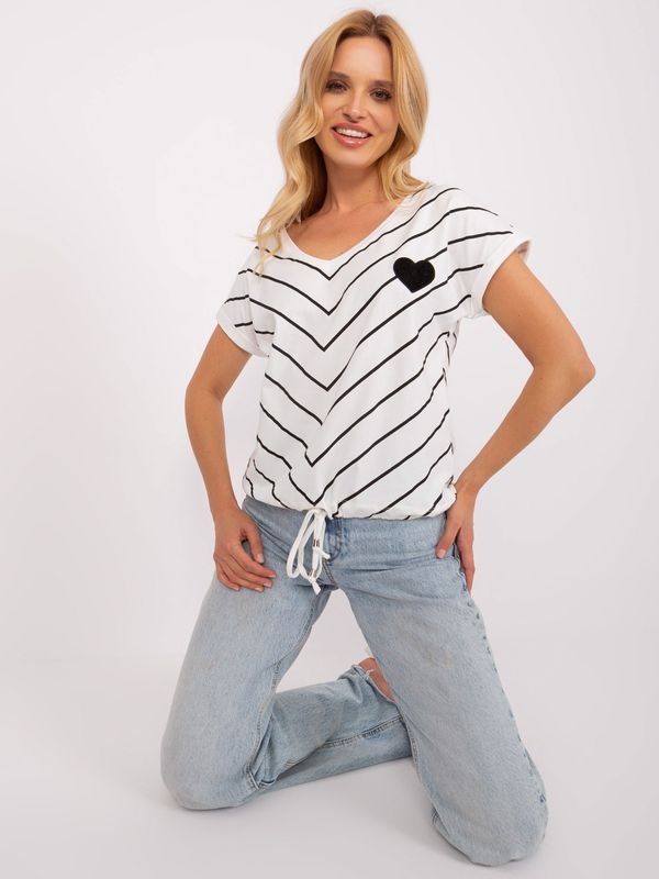 Fashionhunters Ecru-black striped blouse