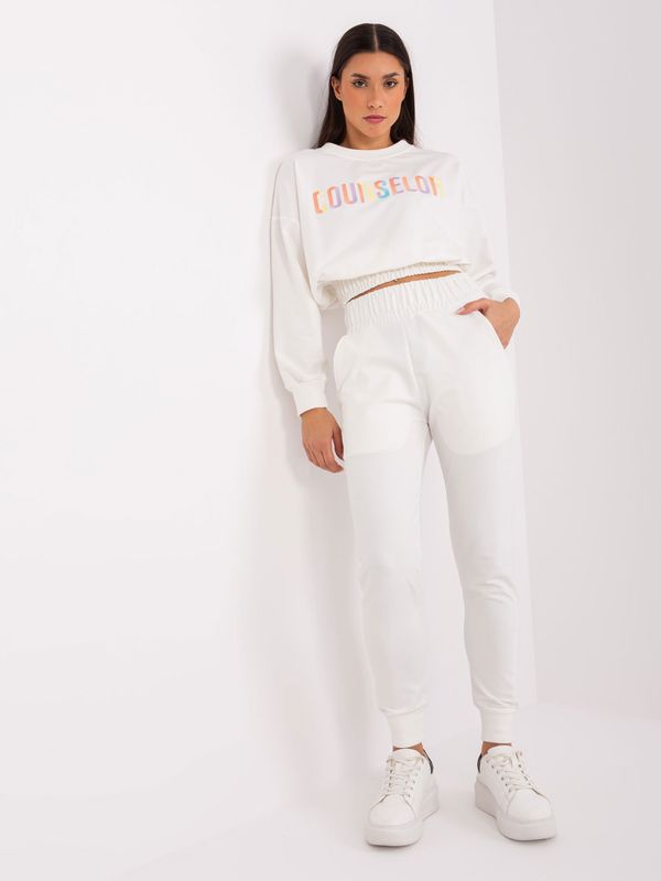 Fashionhunters Ecru casual set with a short sweatshirt