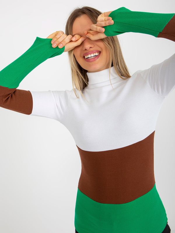 Fashionhunters Ecru-green fitted basic ribbed turtleneck blouse