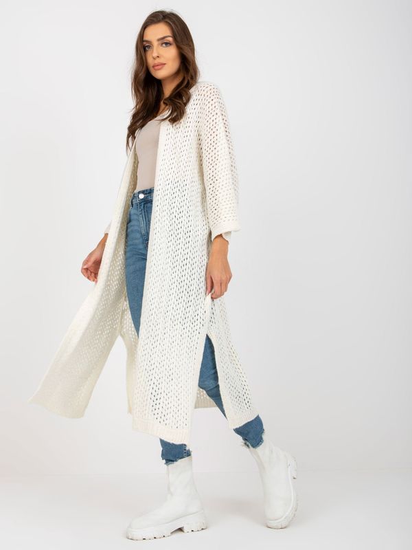 Fashionhunters Ecru long openwork cardigan with wide sleeves OCH BELLA