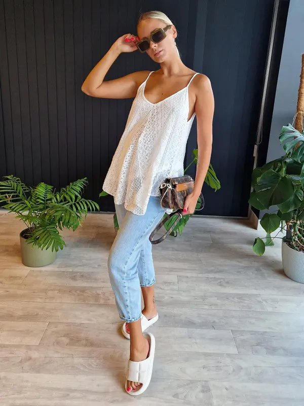 Edoti Edoti Women's boho style lace top SL