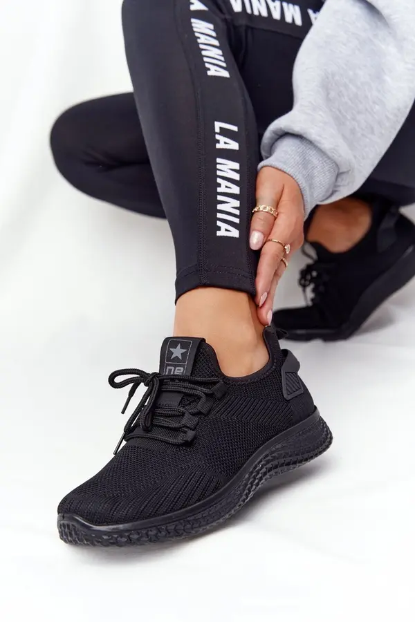 EVENTO EVENTO Women's Sport Shoes Black Roxy