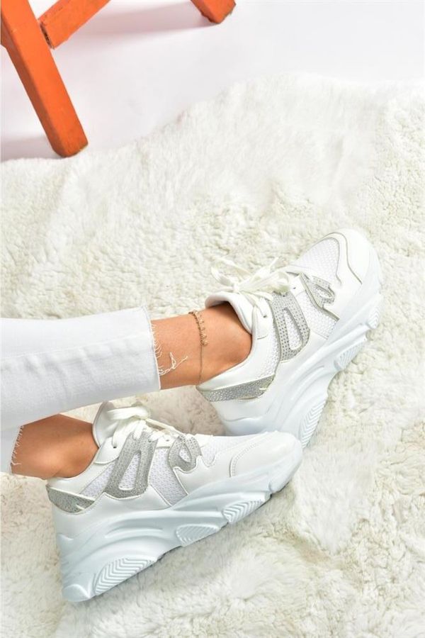 Fox Shoes Fox čevlji P973016509 bele debele superge s podplatom športni čevlji