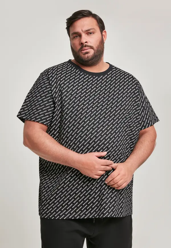 Urban Classics Full T-shirt with black logo