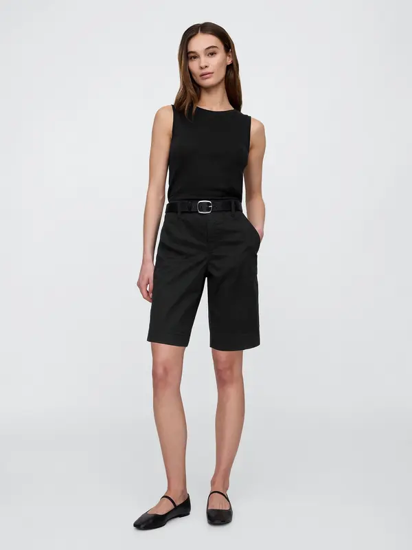 GAP GAP Shorts Khaki Bermuda - Women's