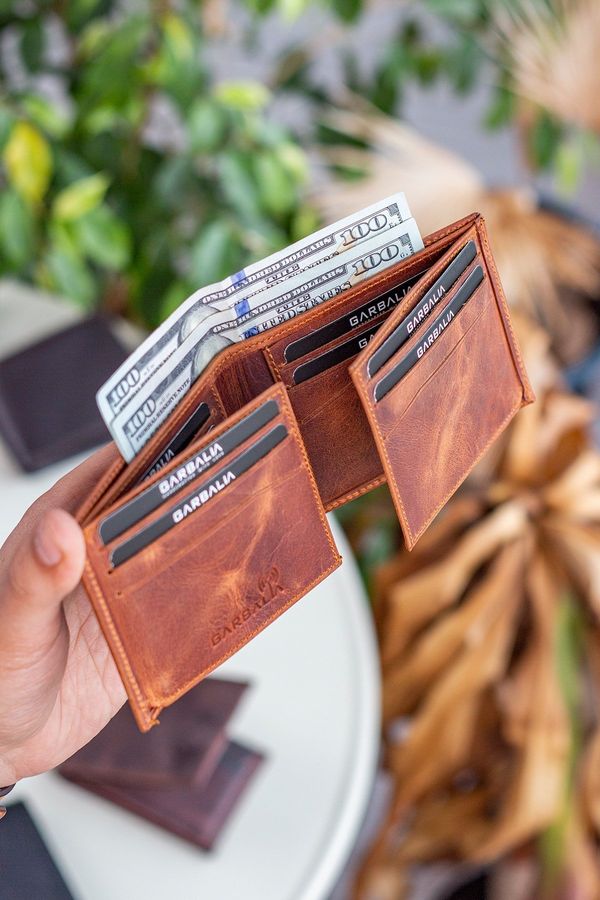 Garbalia Garbalia Porto Genuine Leather Classic Crazy Tan Men's Wallet with Loose Card Holder.
