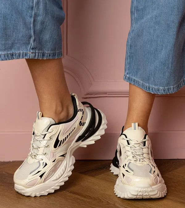 Gemre Gemre Beige Carina sporty sneakers on a stylish sole