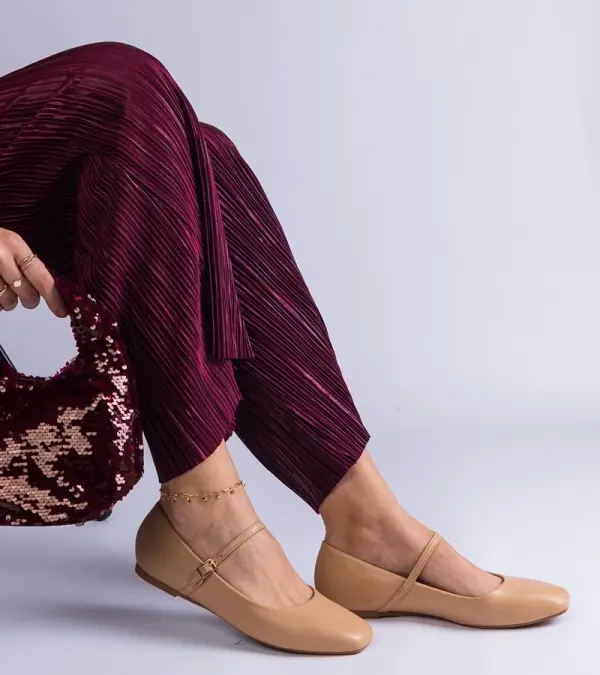 D/CEO Gemre Beige faux leather ballerinas with buckles Kamelia