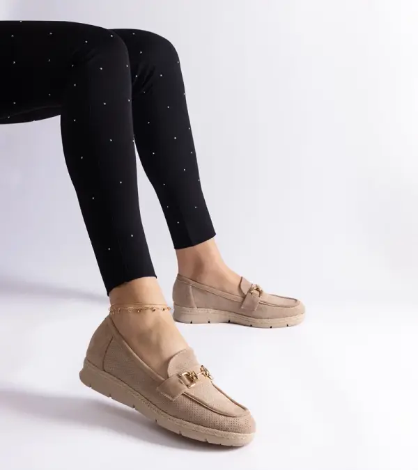 Gemre Gemre Beige perforated women's loafers made of eco suede Sandoval