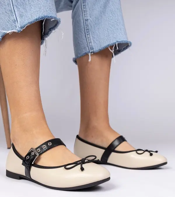 Gemre Gemre Beige women's ballet flats with a bow Mansy