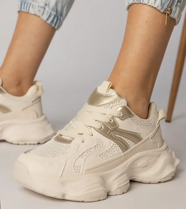 Gemre Gemre Beige women's sports sneakers with a gold insert Sandra