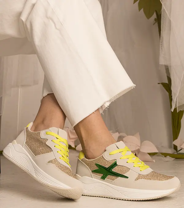 Gemre Gemre Beige women's sports sneakers with glitter Kaletti