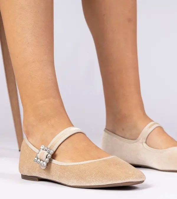 Gemre Gemre Beige Women's Suede Ballet Flats with Buckle Kvitta