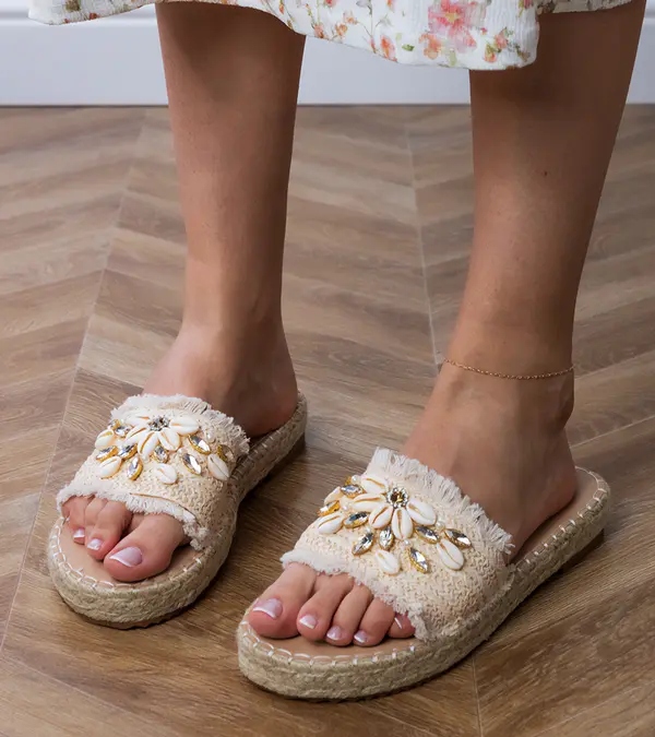 Gemre Gemre Beige woven espadrille slides with walrus shells