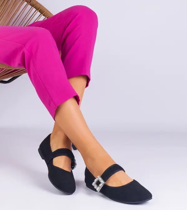 Gemre Gemre Black ballerinas adorned with a buckle with crystals Demetra