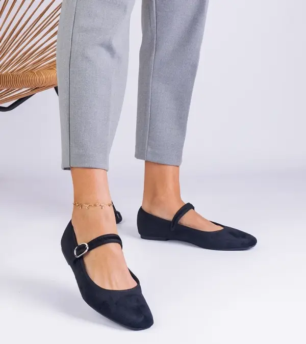 Gemre Gemre Black ballet flats with elastic and square toe Averina