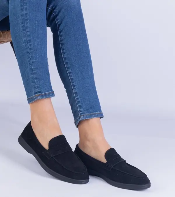 Gemre Gemre Black classic perforated eco-suede loafers Sargossi