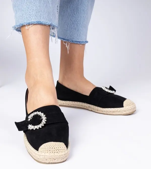 Gemre Gemre Black espadrilles adorned with rhinestones Maruta