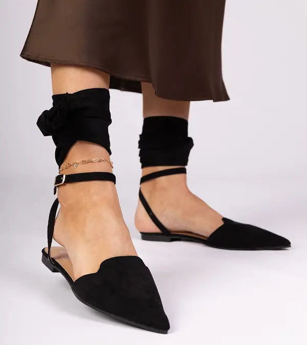 Gemre Gemre Black flat heel pumps Mella