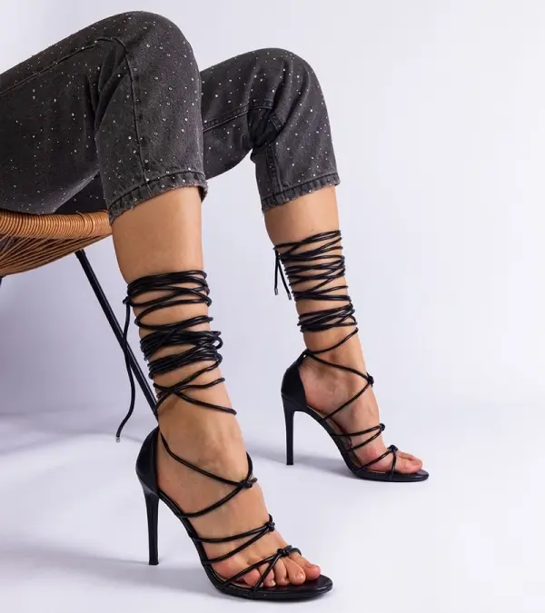 Gemre Gemre Black lace-up stiletto sandals Fortado