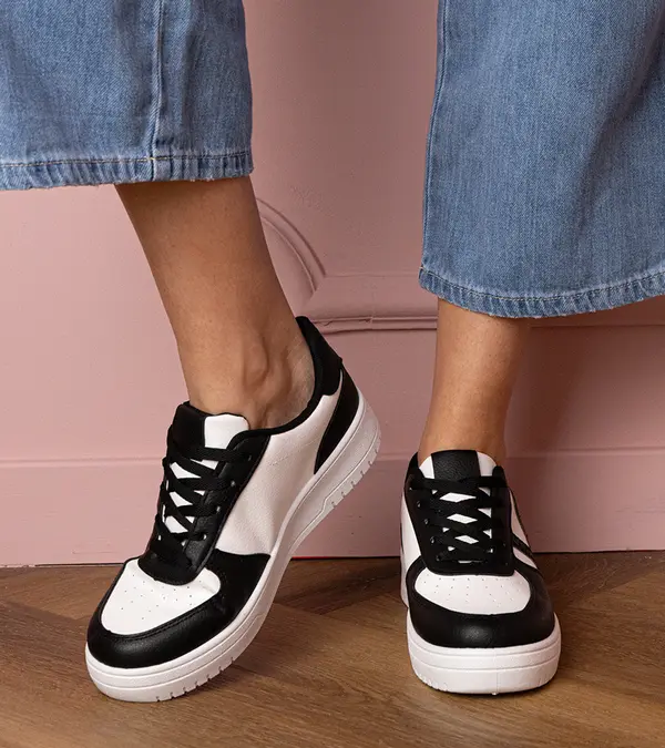 Gemre Gemre Black sneakers decorated with glitter Blona