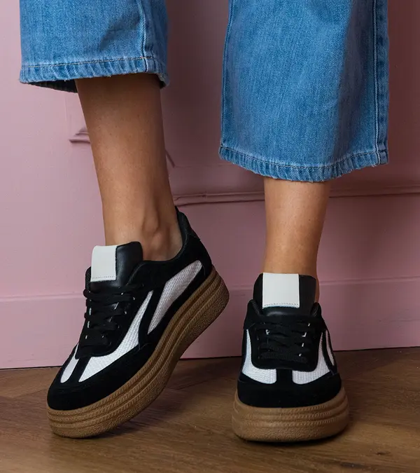 Gemre Gemre Black sneakers on a thick sole Kamela