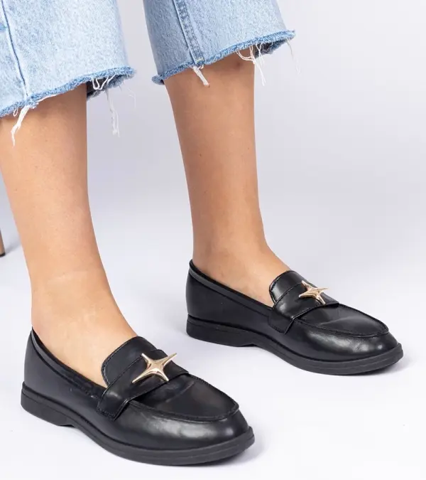 Gemre Gemre Black women's loafers with gold decoration Senna