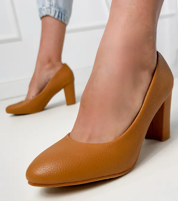 Gemre Gemre Brown classic block heel pumps Elinsi